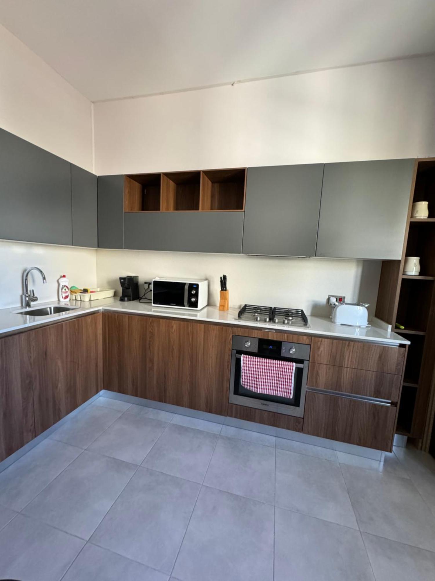Apartment Shoreside